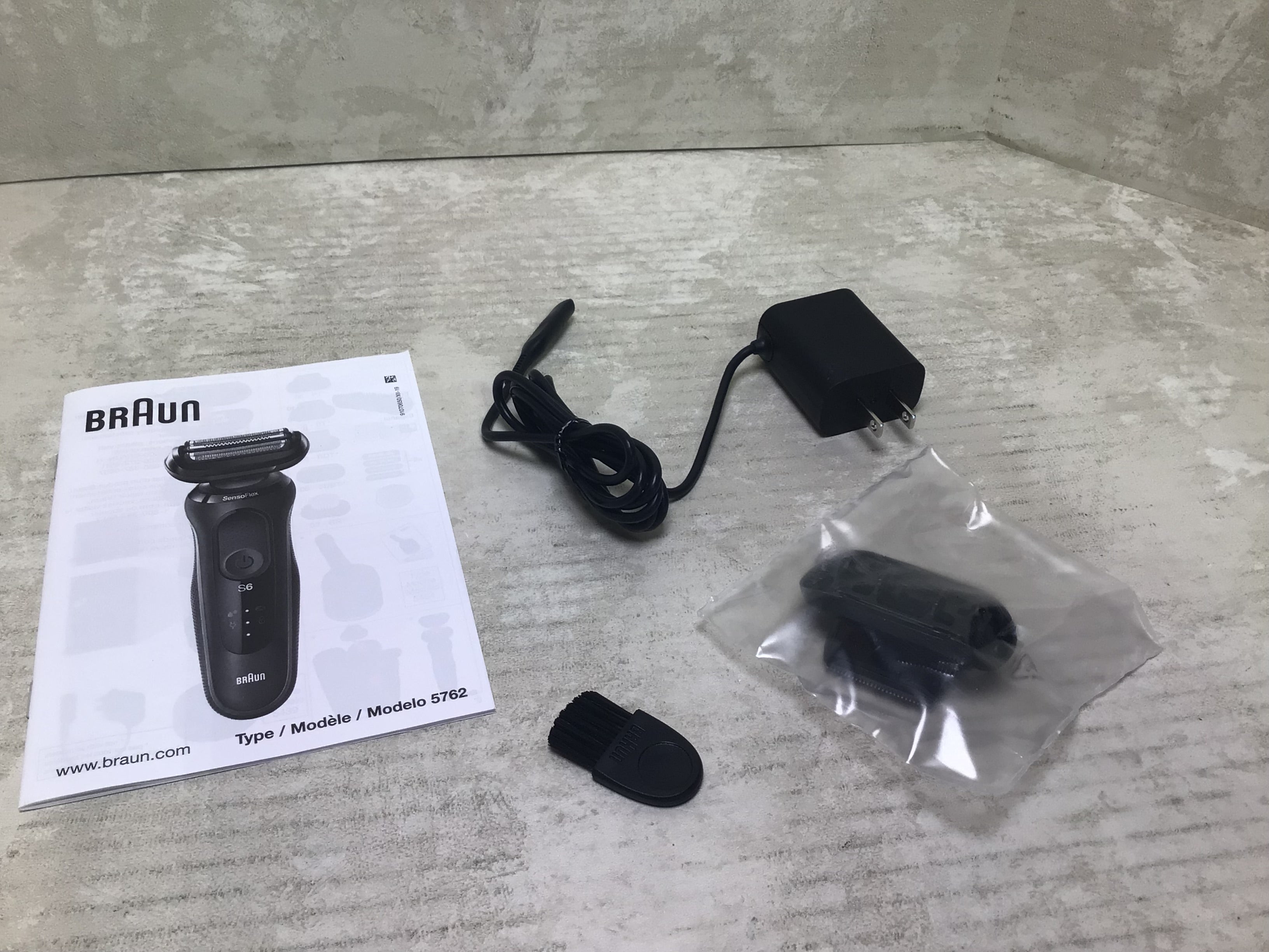 Braun Series 6 6020S Mens Electric Shaver Kit **TESTED** (7694565277934)